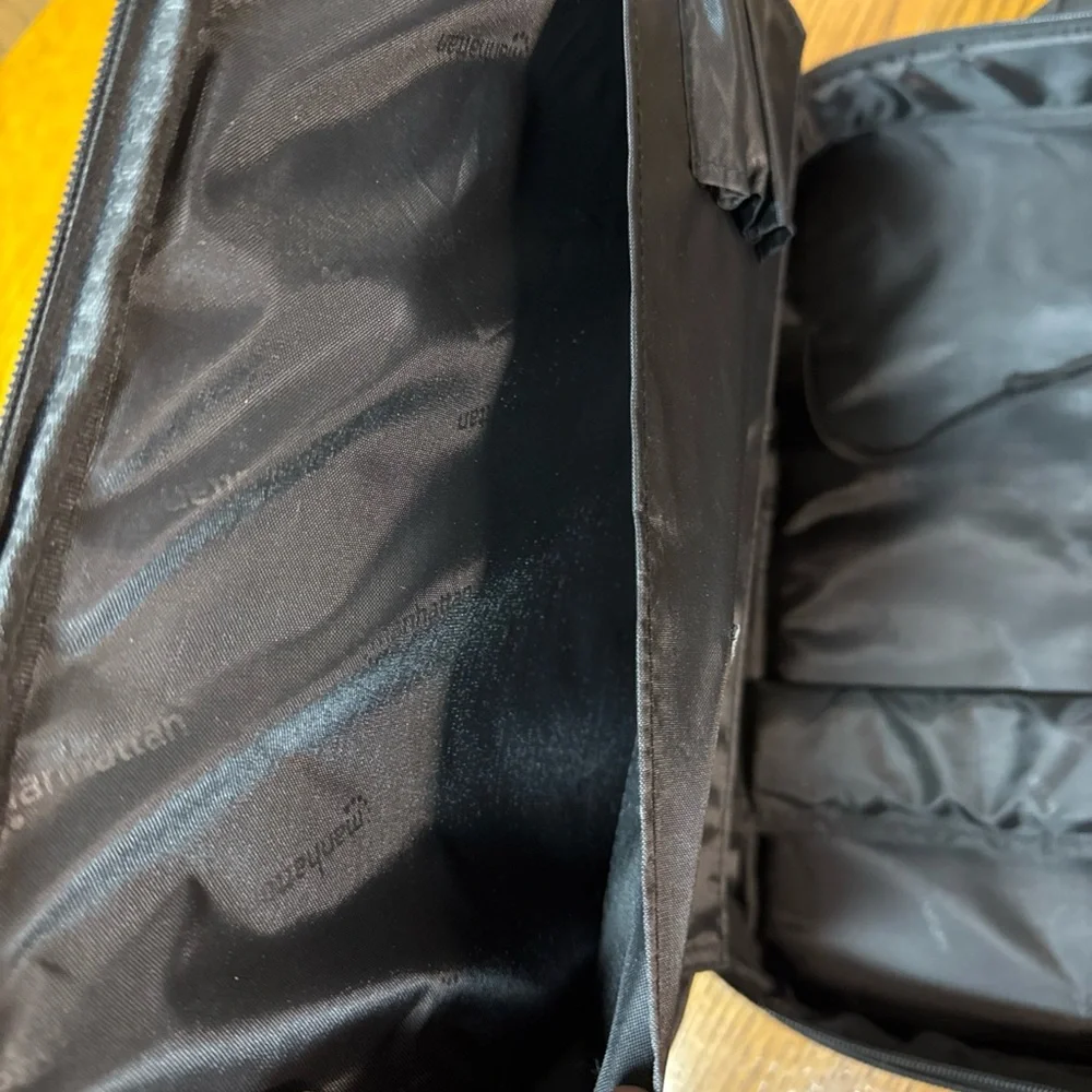 Manhattan Black Laptop Bag -